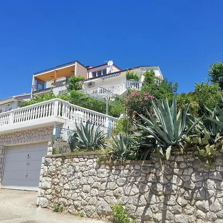 Niko 70m From The Apartamento *