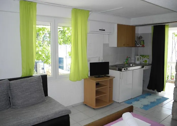 Niko 70m From The * Dramalj