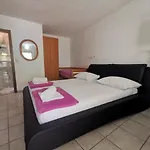 Apartman Niko 70m From The *