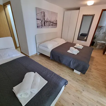 Apartman Niko 70m From The *